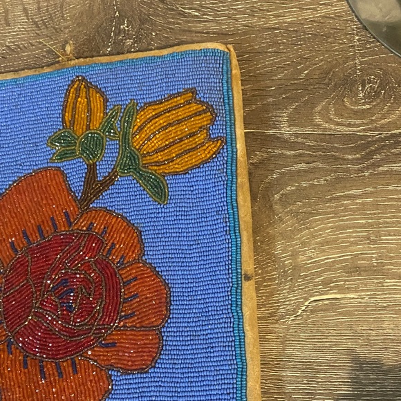 Handmade Vintage Native American Floral Hand Glass Beaded Plateau Tote Roses - Picture 8 of 16